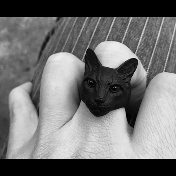 Wicked Black Cat Adjustable Ring - Picture 4 of 4